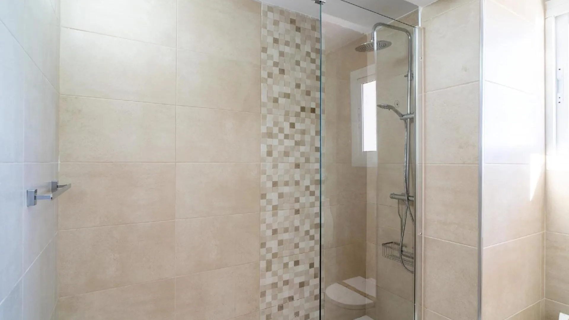 Ferienhaus Mit Privatpool Fuer 6 Personen Ca 120 Qm In Nerja, Andalusien Costa Del Sol