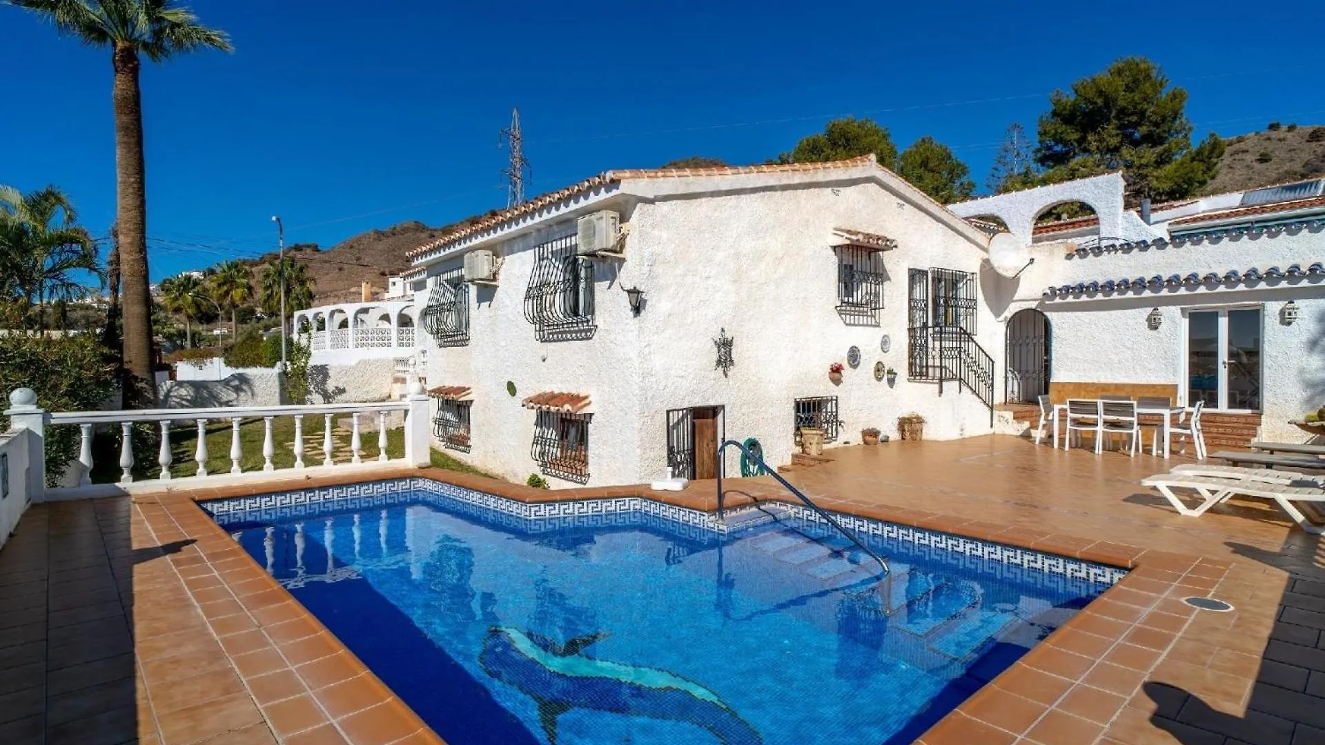 Ferienhaus Mit Privatpool Fuer 6 Personen Ca 120 Qm In Nerja, Andalusien Costa Del Sol contacts